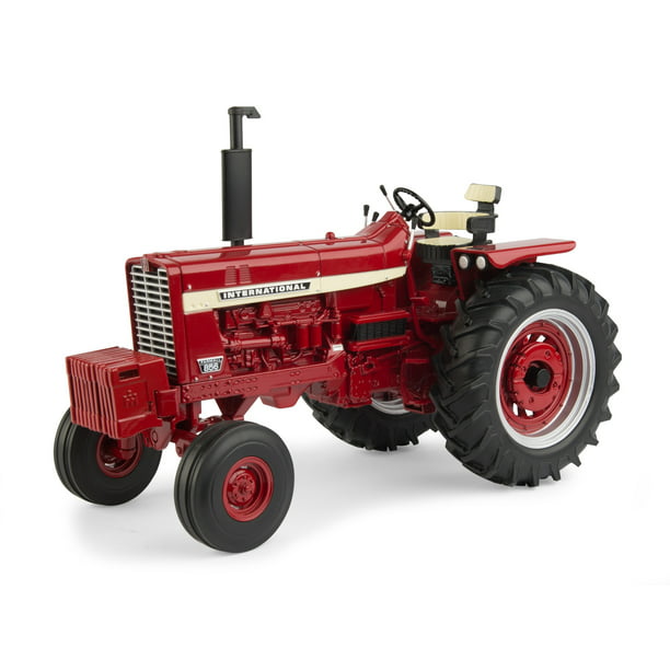 1/32 Scale IH Farmall 806 Tractor With ROPS by ERTL